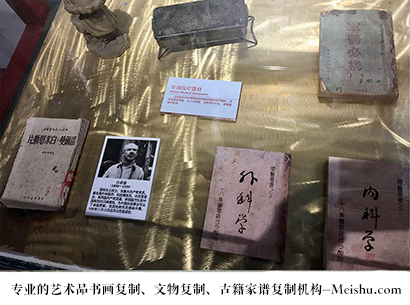 隆昌县-被遗忘的自由画家,是怎样被互联网拯救的?